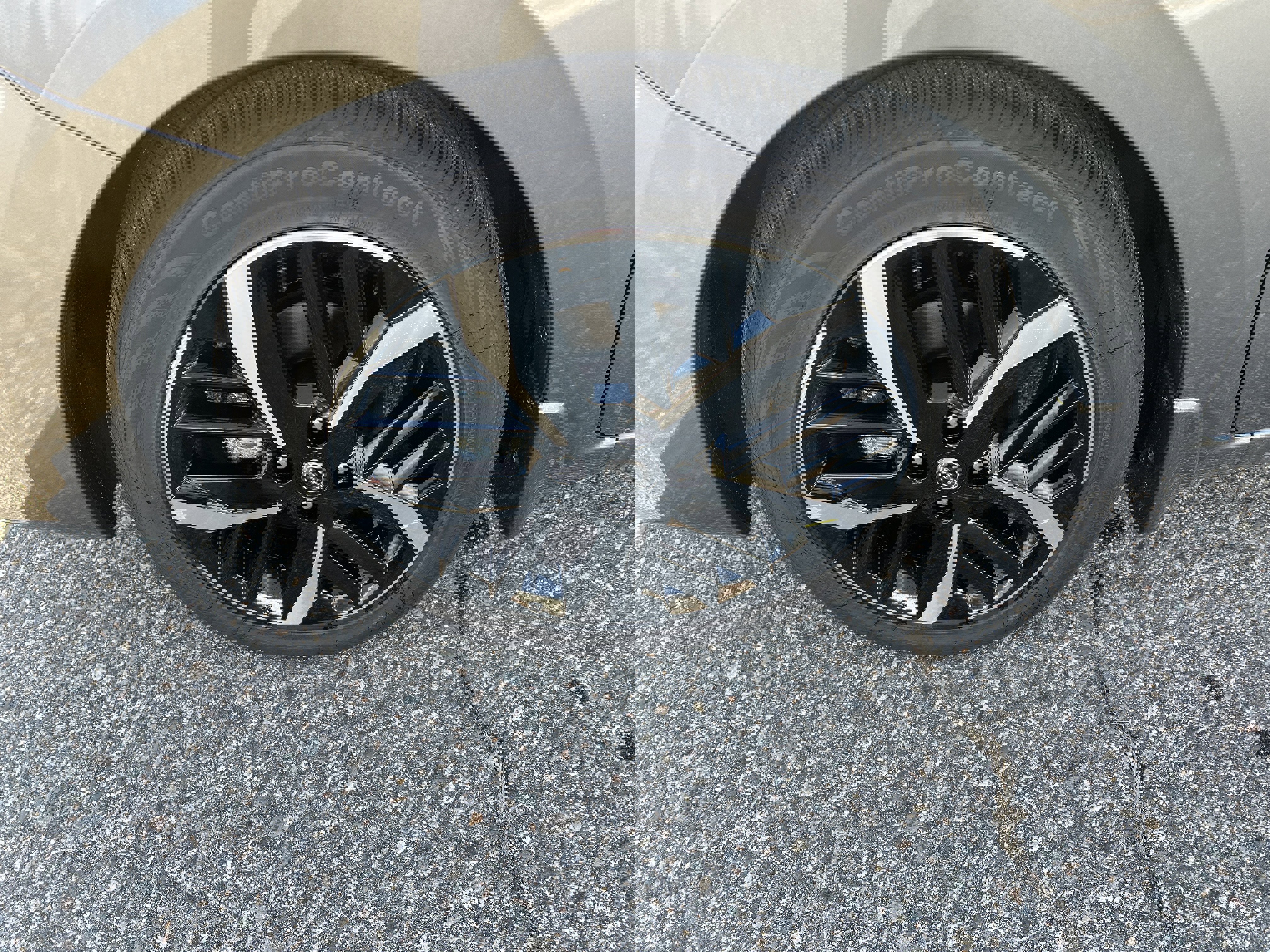 New 2025 Nissan Versa SR w/ Trunk Package image 11