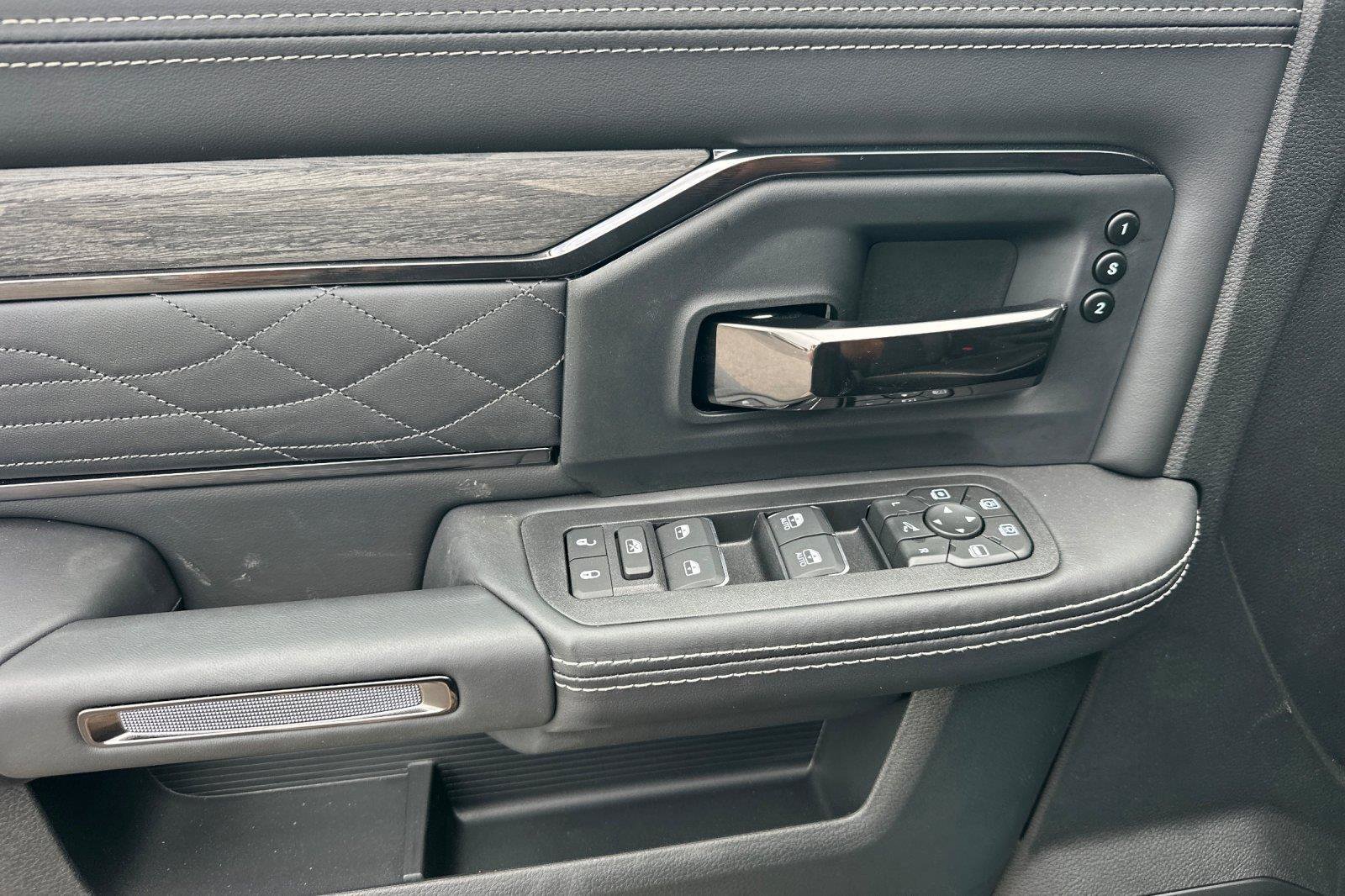New 2027 RAM 3500 Limited AWD/4WD image 10