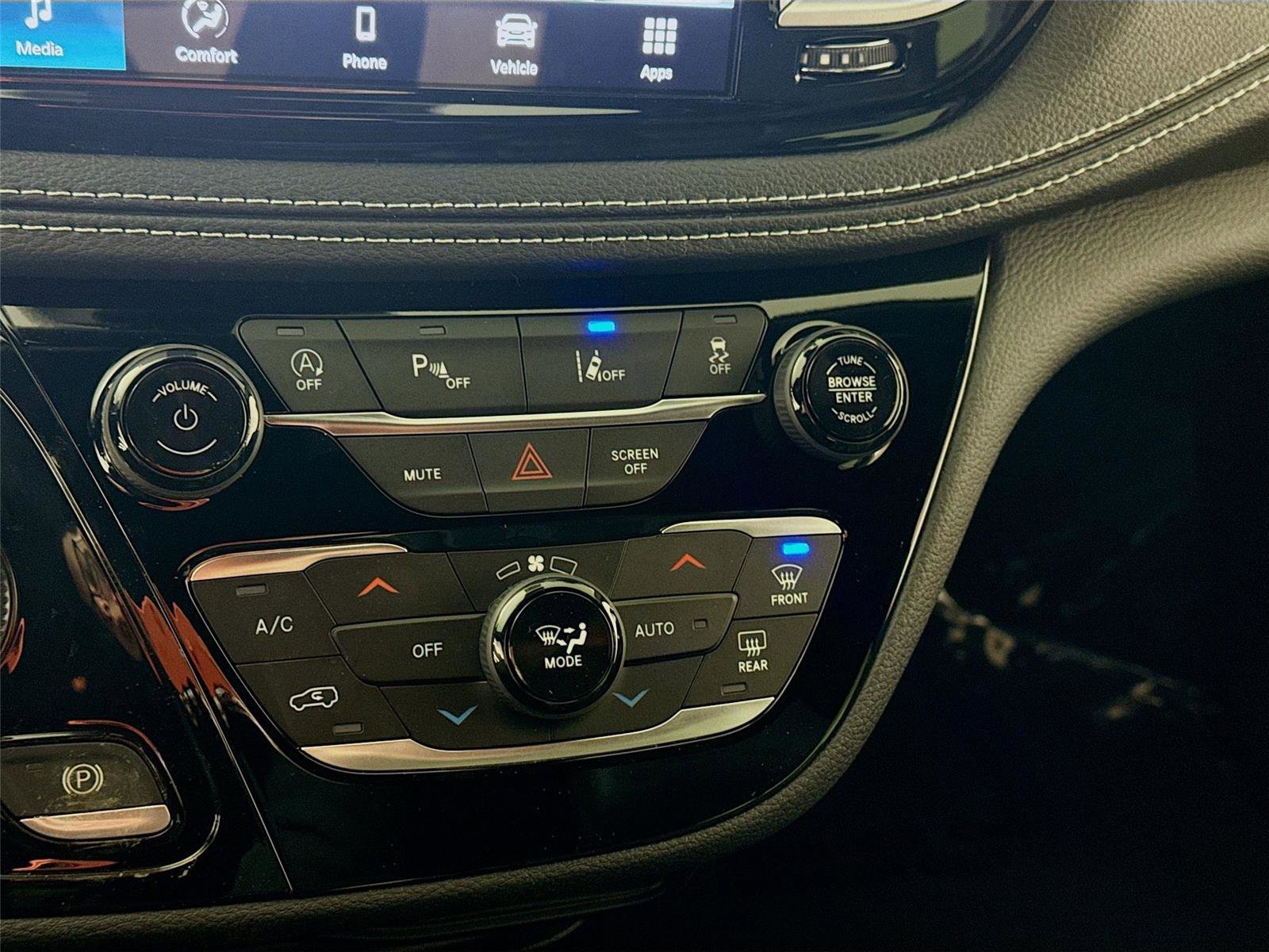 New 2026 Chrysler Pacifica Select image 10