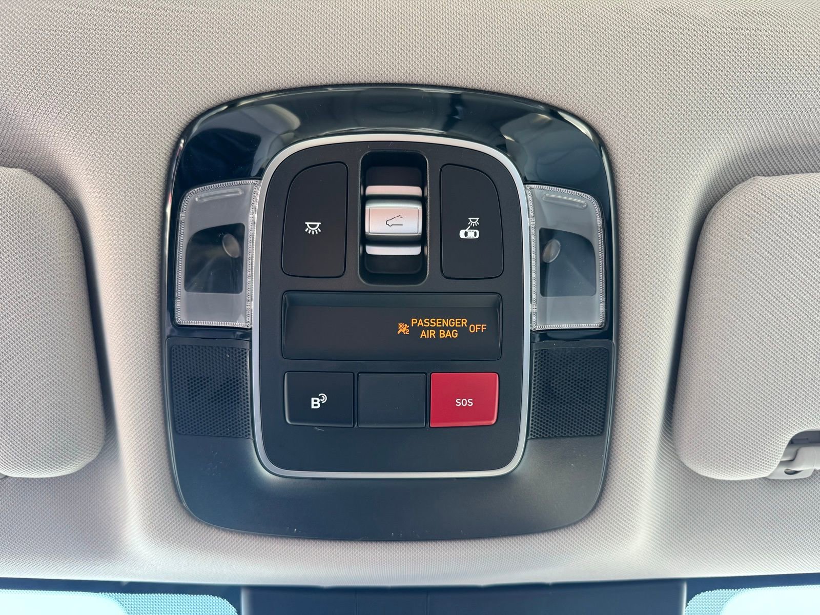 New 2025 Hyundai Sonata Limited image 23