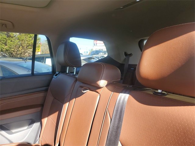 Certified 2023 Volkswagen Atlas SEL R-Line image 9