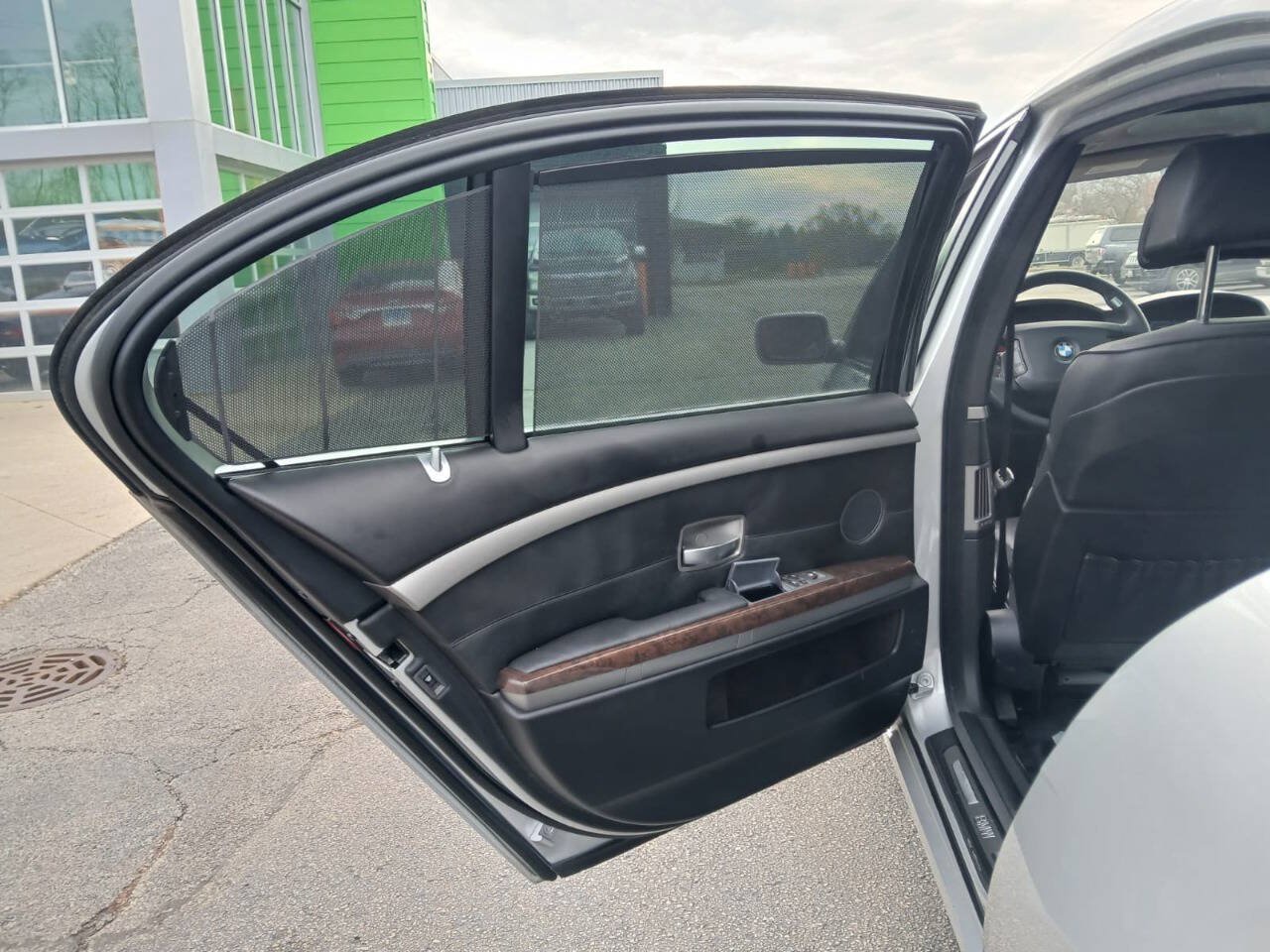 Used 2007 BMW 750Li RWD image 8