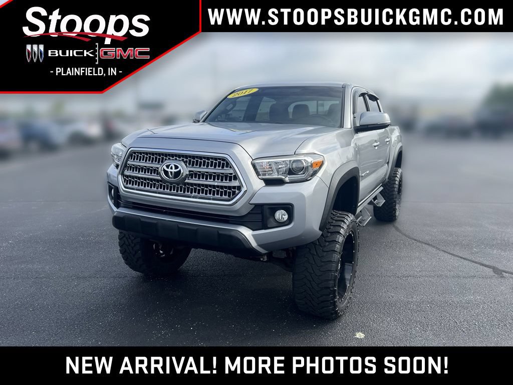 Used 2017 Toyota Tacoma TRD Off-Road w/ Tow Package (A/T)