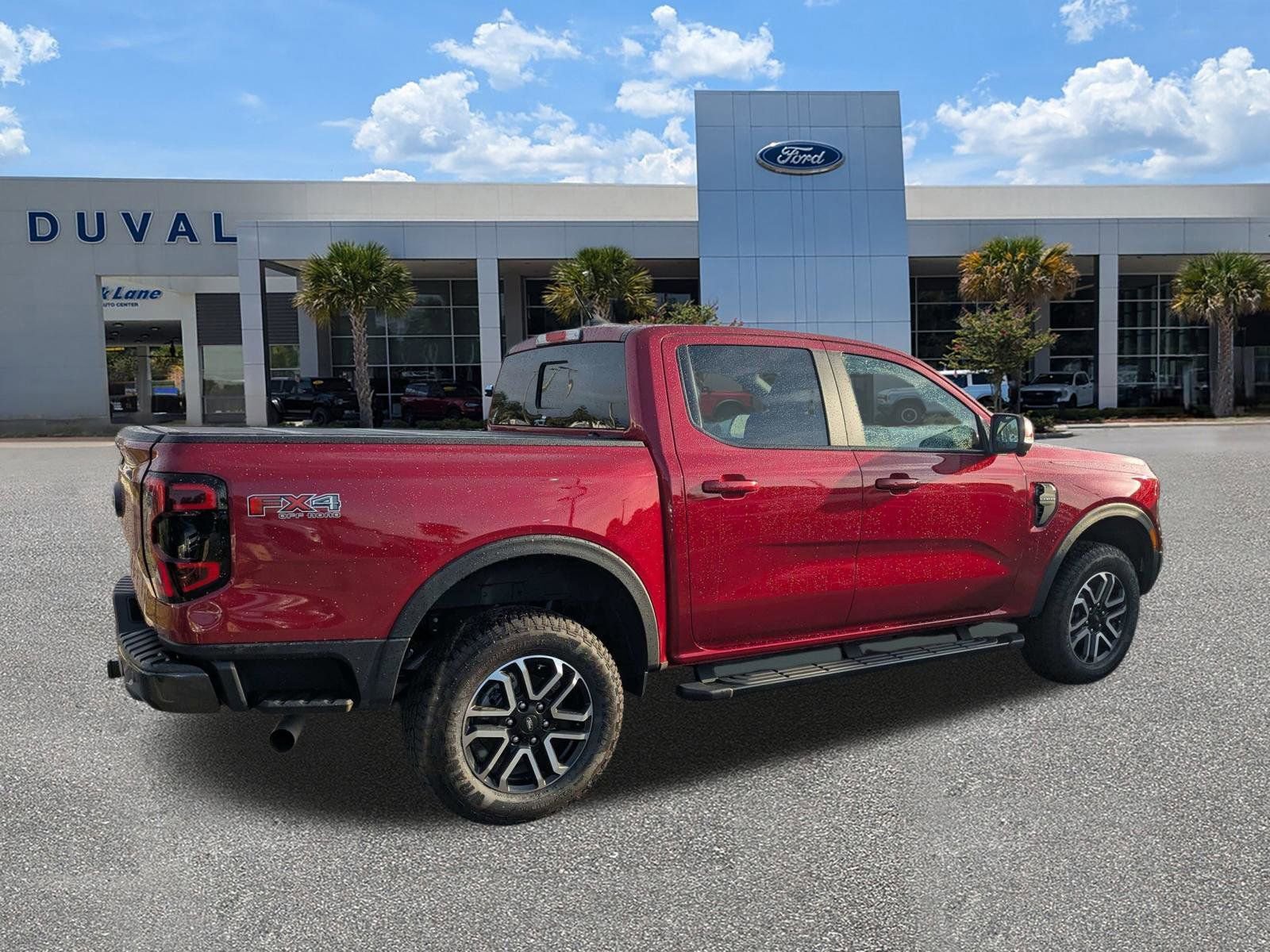 Used 2025 Ford Ranger Lariat w/ FX4 Off-Road Package image 4