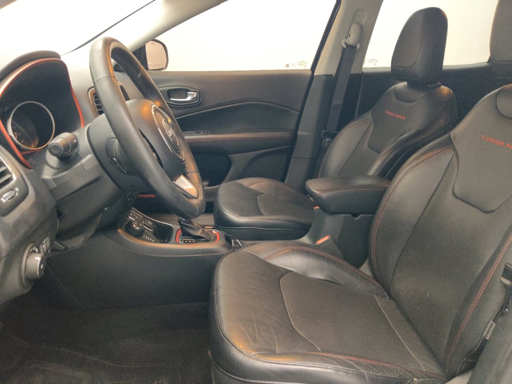 Used 2017 Jeep Compass Trailhawk w/ Leather Interior Group AWD/4WD image 17