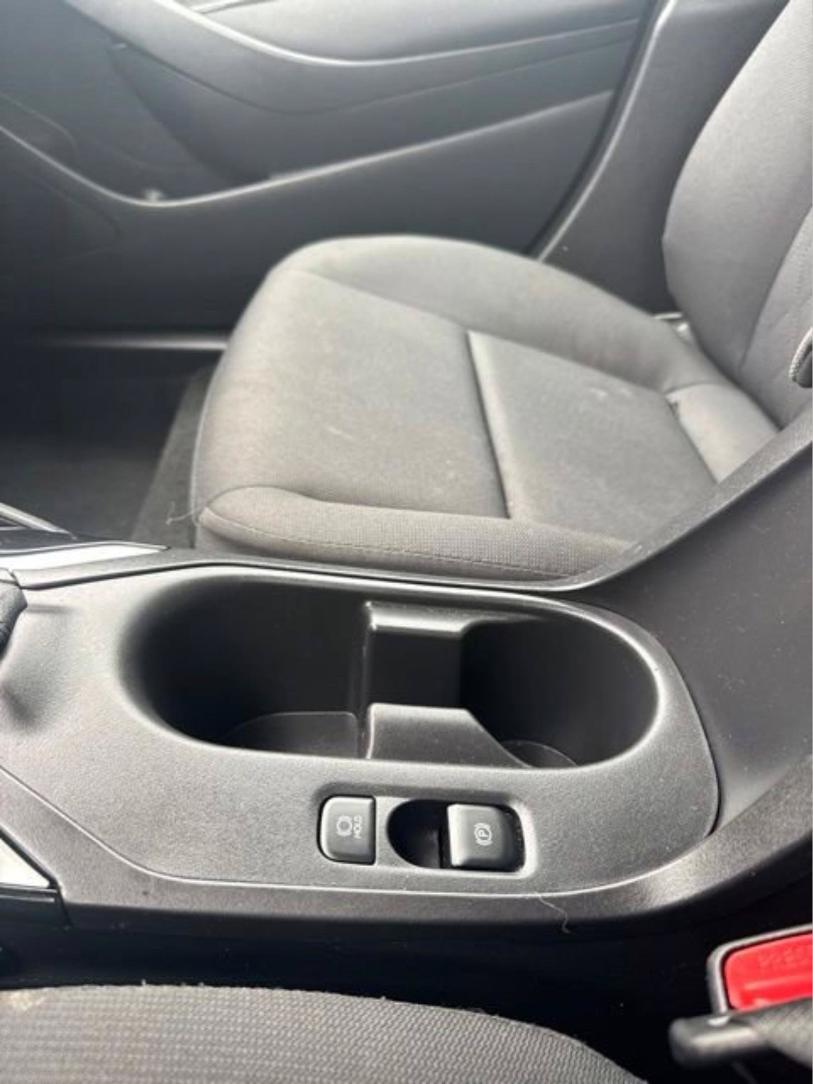 Used 2025 Toyota Corolla LE FWD image 15