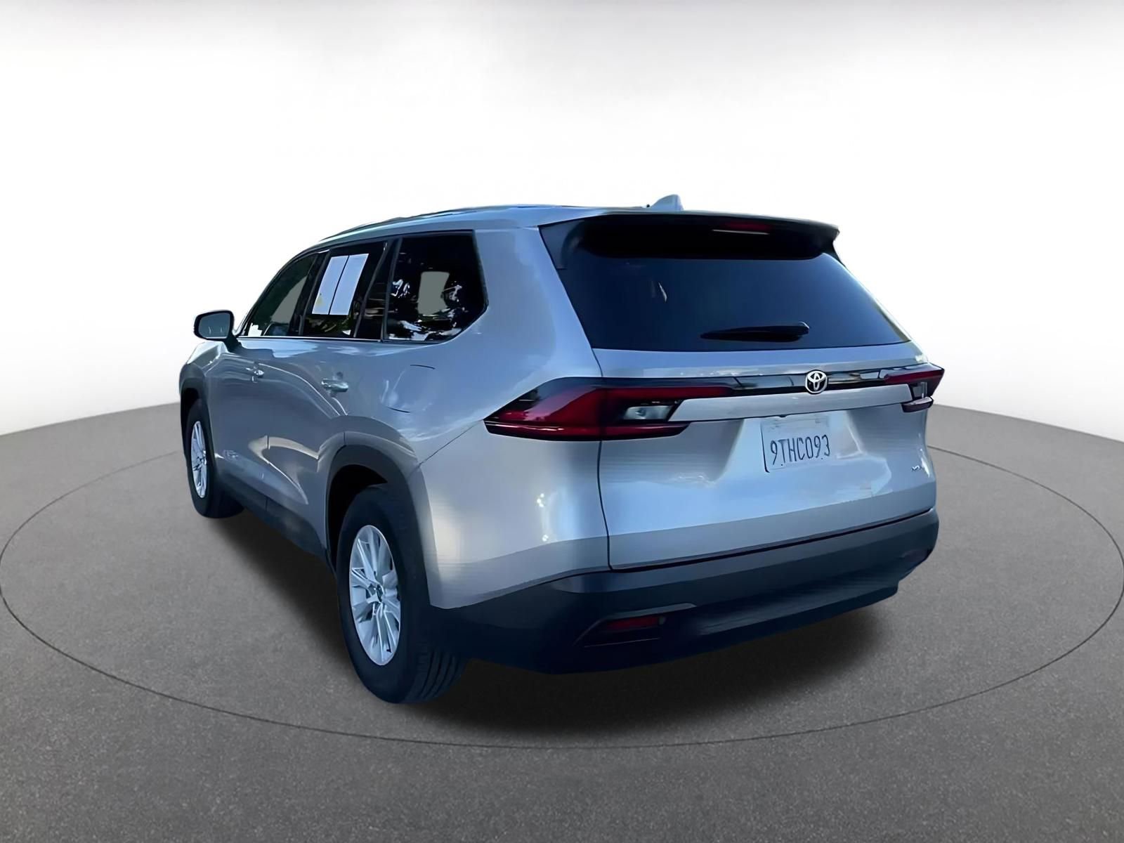 Used 2025 Toyota Grand Highlander FWD image 11