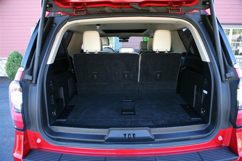 Used 2020 Ford Expedition Max Platinum AWD/4WD image 17