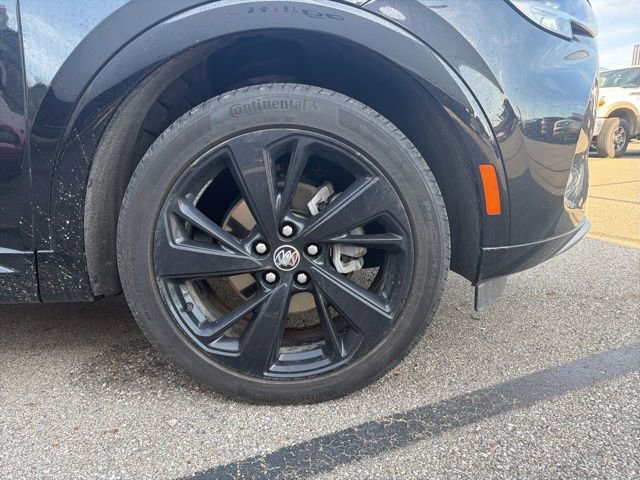 Used 2023 Buick Envision Preferred w/ Sport Touring Package AWD/4WD image 3