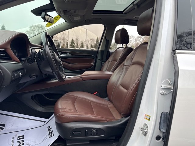 Used 2018 Buick Enclave Avenir image 18