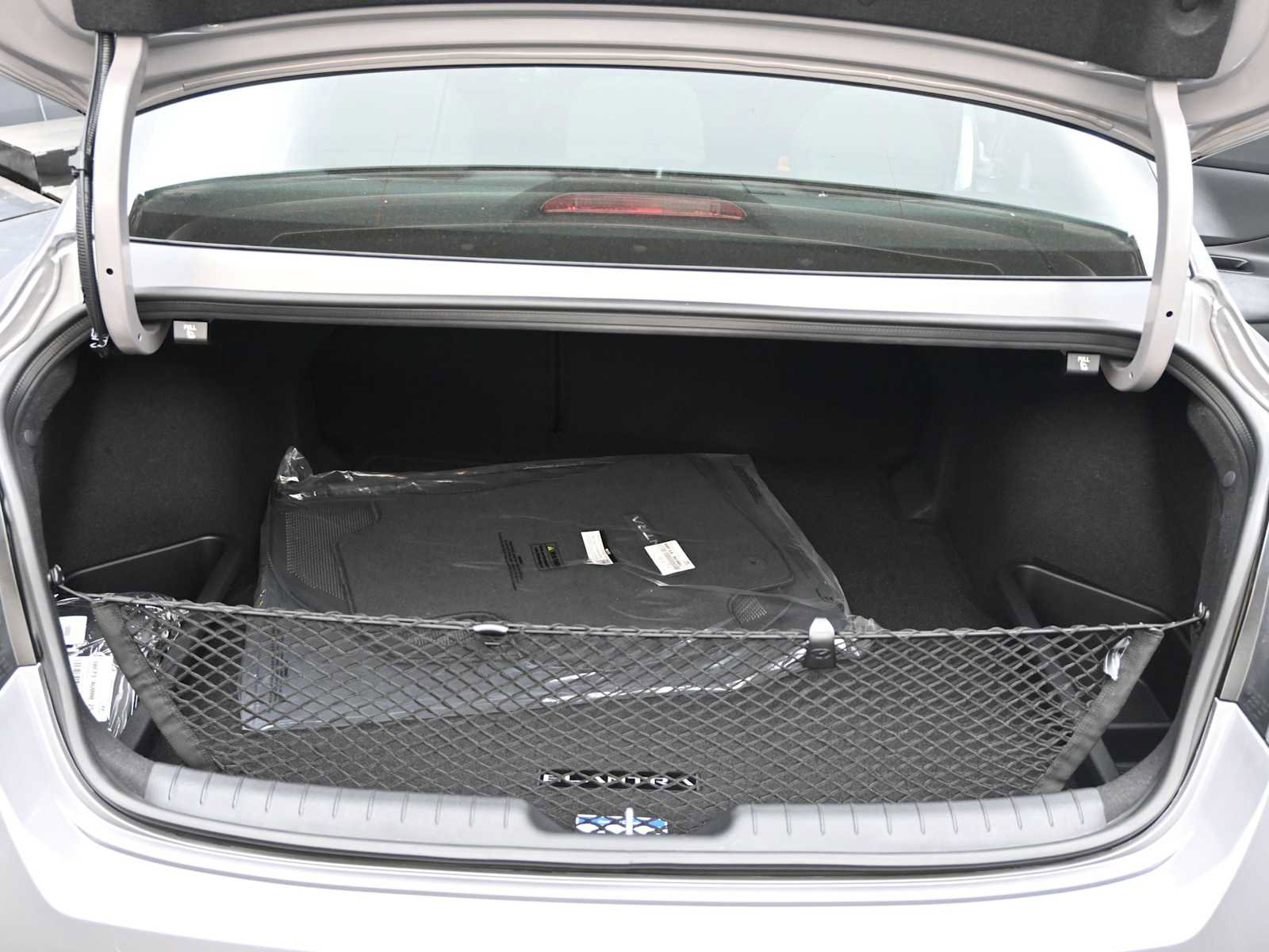 New 2026 Hyundai Elantra SEL Sport Premium image 13