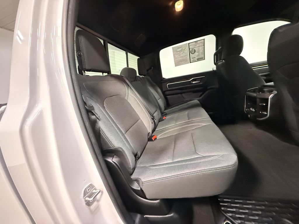 Used 2022 RAM 1500 Big Horn AWD/4WD image 14