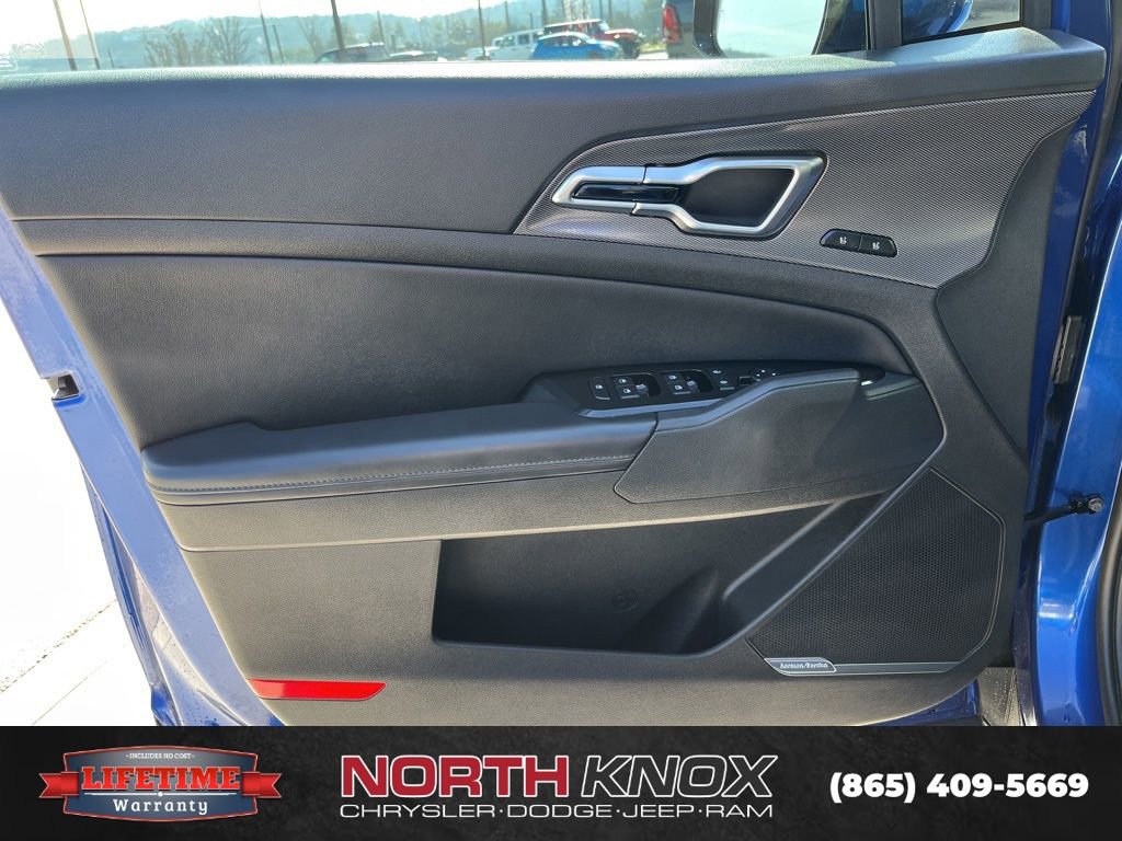 Used 2024 Kia Sportage SX image 5