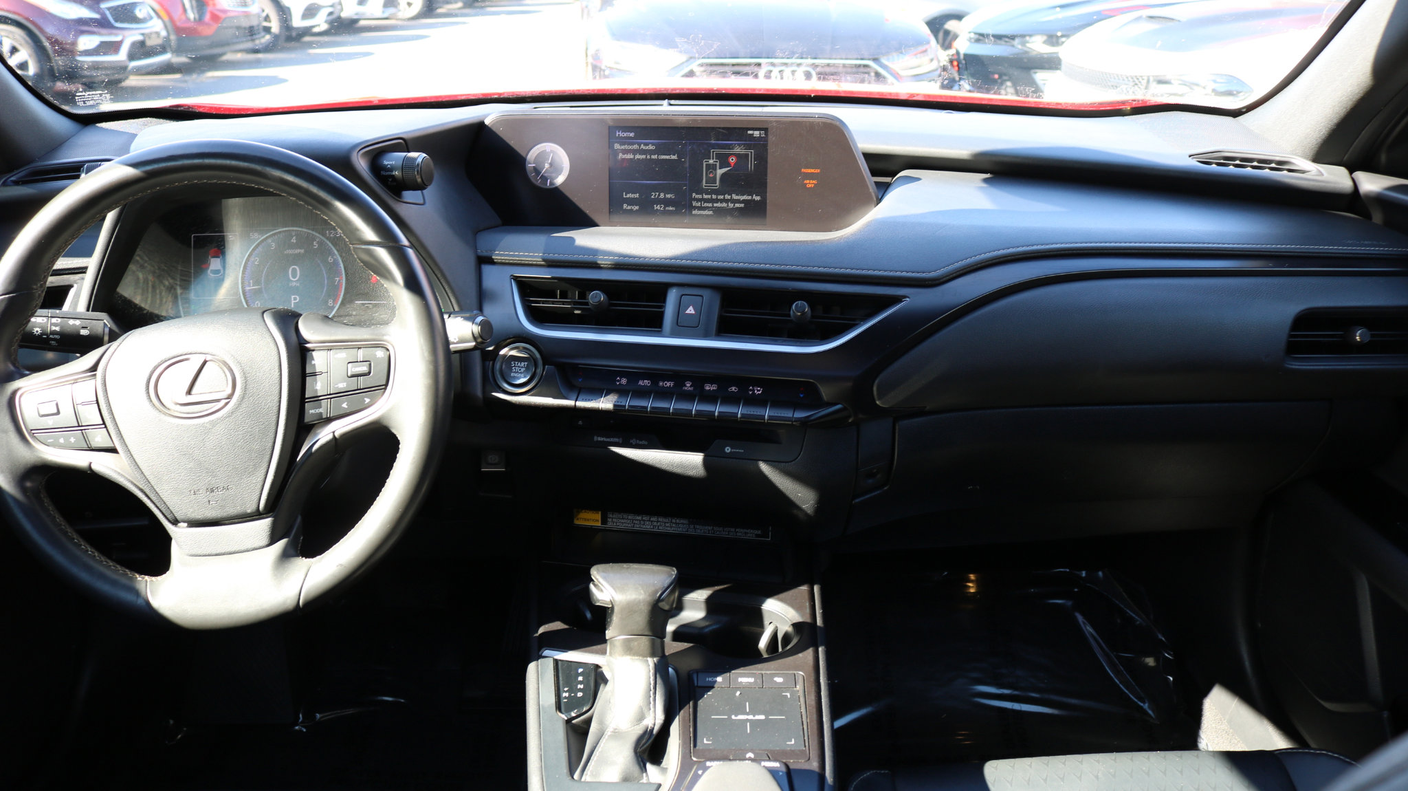 Used 2022 Lexus UX 200 image 21