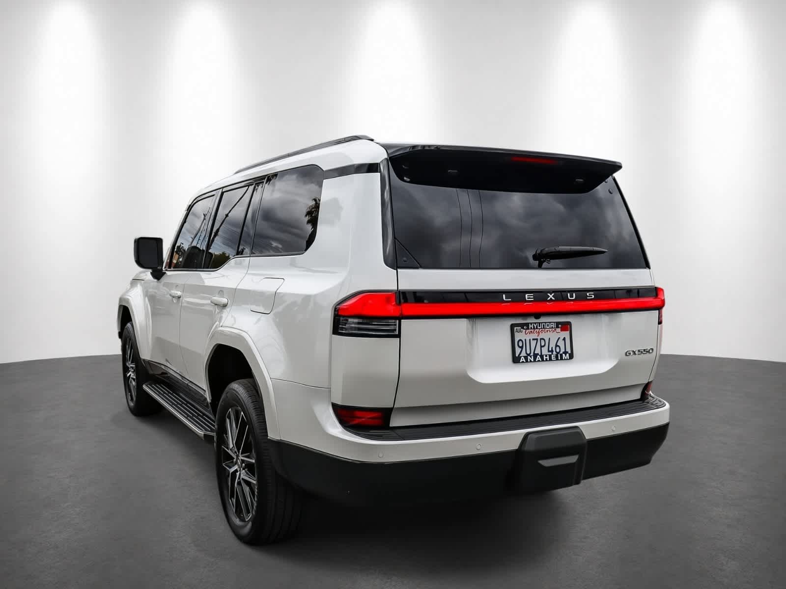 Used 2025 Lexus GX 550 AWD/4WD image 9