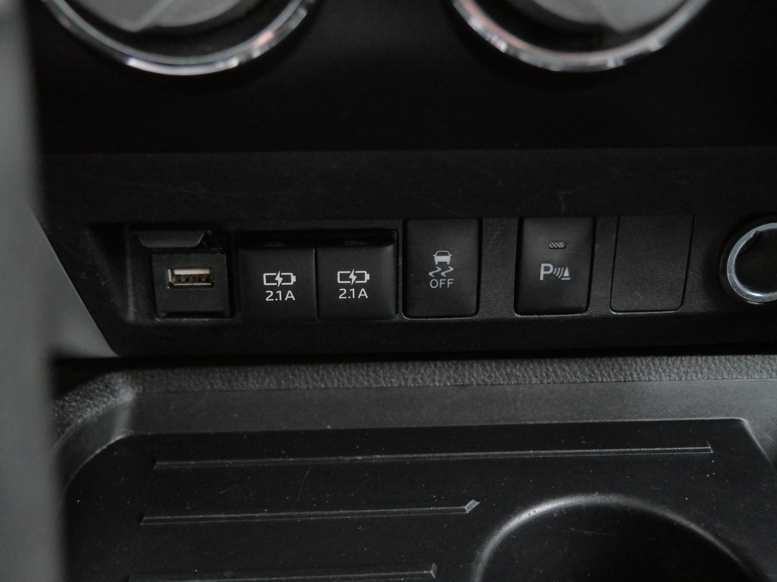 Certified 2021 Toyota Tundra SR5 AWD/4WD image 29