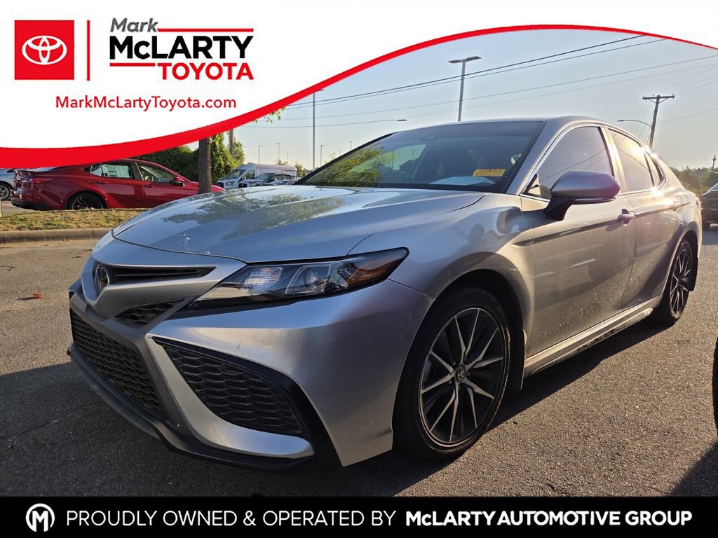 Used 2023 Toyota Camry SE