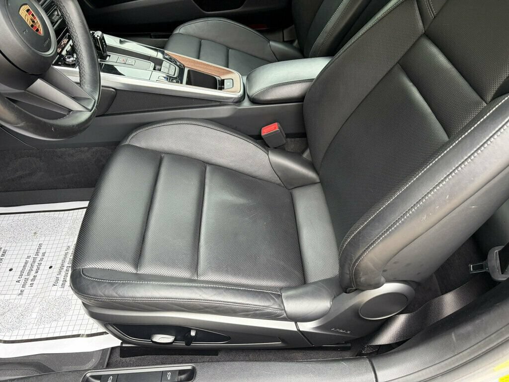 Used 2020 Porsche 911 Carrera 4S AWD/4WD image 11