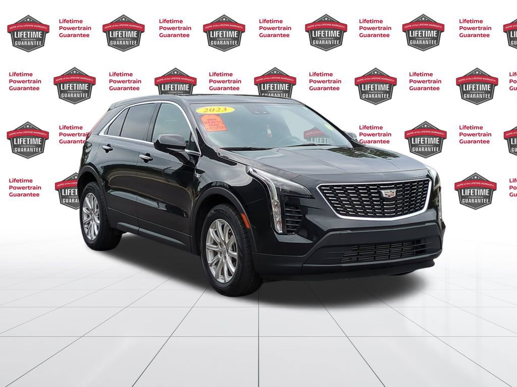 Used 2023 Cadillac XT4 Luxury w/ Cold Weather Package image 1