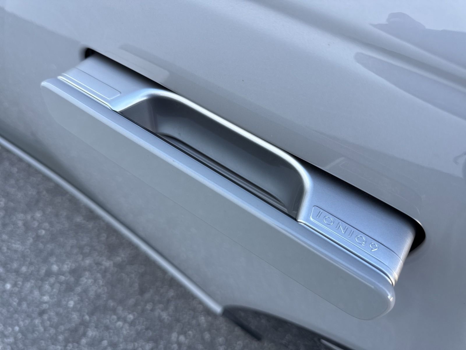 Used 2026 Hyundai Ioniq 9 SEL image 16