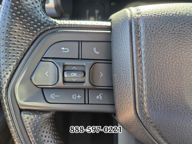 Used 2025 Toyota Tacoma SR5 AWD/4WD image 29