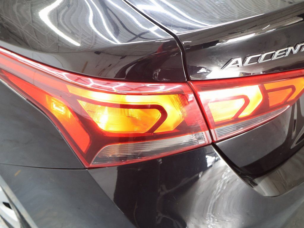 Used 2021 Hyundai Accent SE image 27