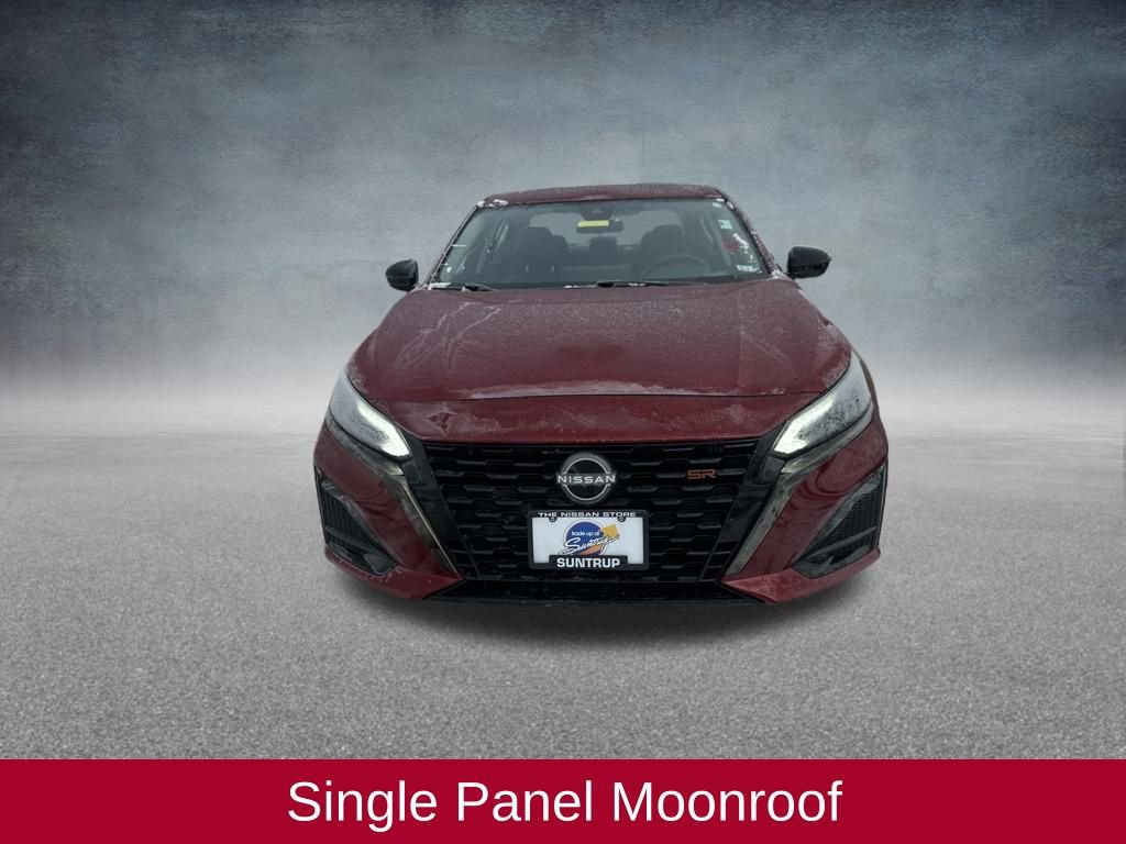Used 2023 Nissan Altima 2.5 SR w/ SR Premium Package image 11