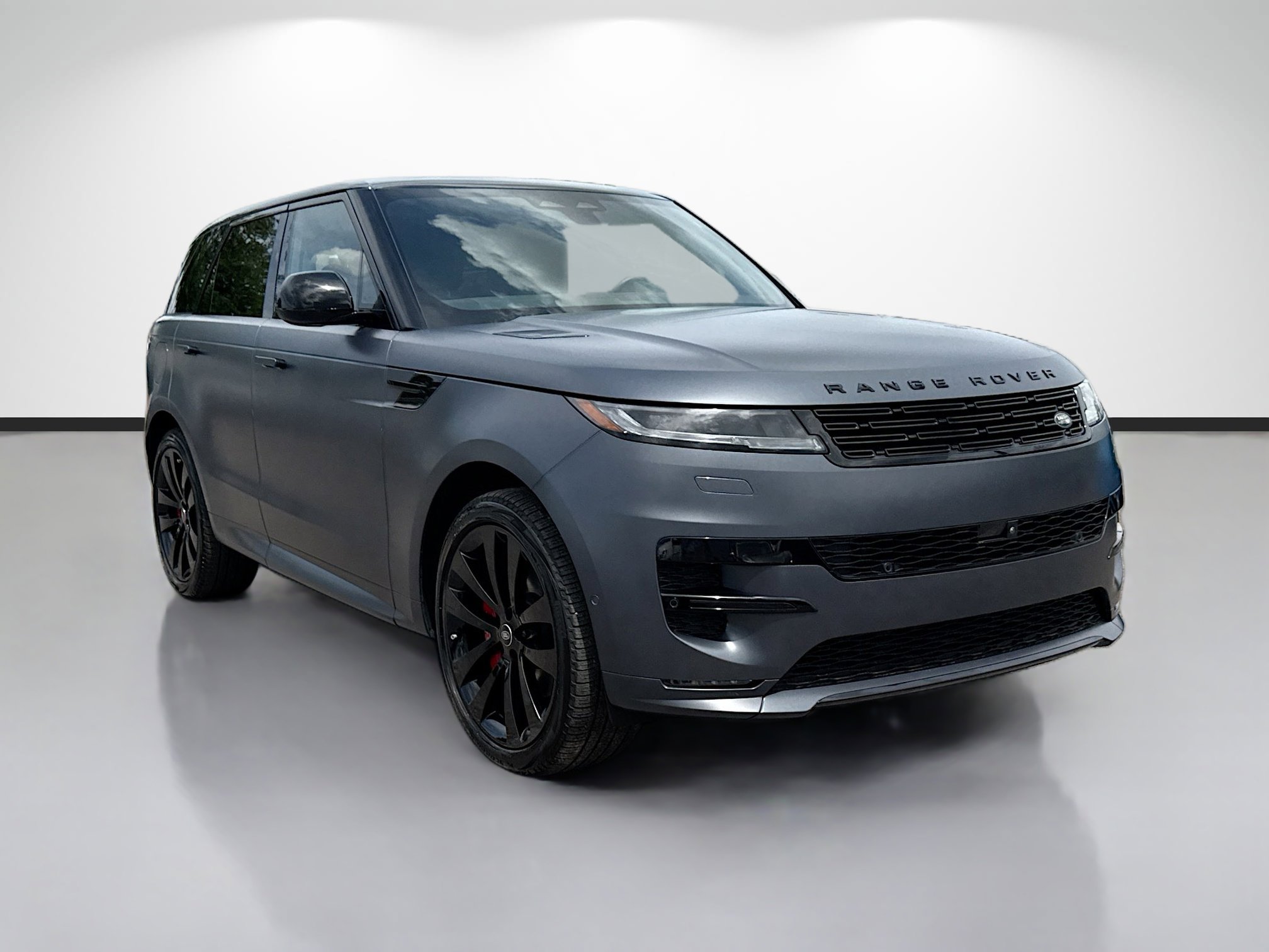Used 2024 Land Rover Range Rover Sport Dynamic SE image 1