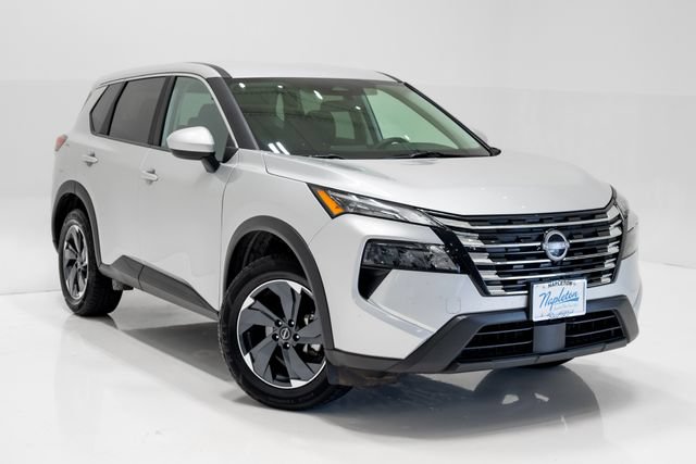 Used 2025 Nissan Rogue SV FWD image 6