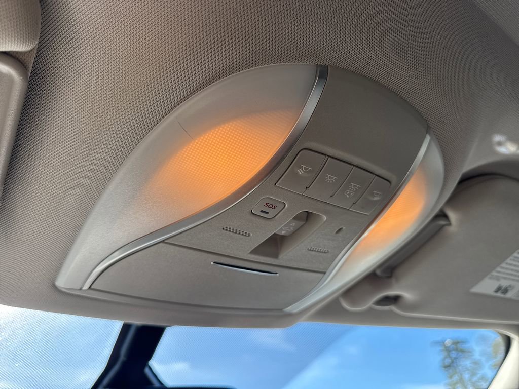 Used 2019 INFINITI QX60 Luxe w/ Essential Package image 31