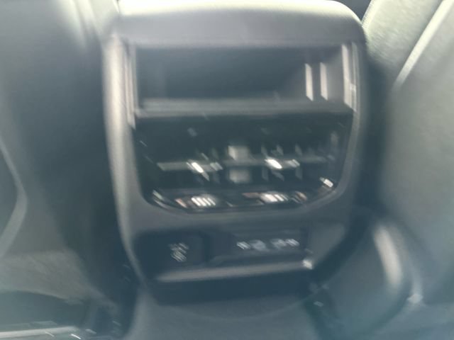 New 2026 Jeep Grand Cherokee Altitude AWD/4WD image 18