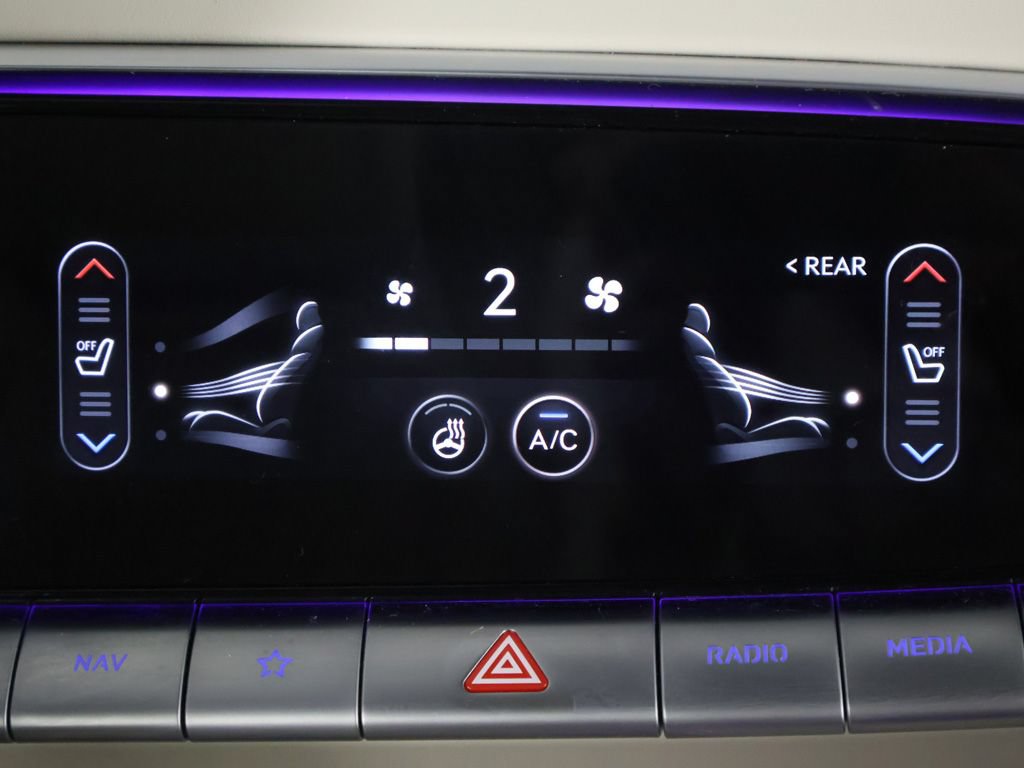Used 2022 Genesis GV70 3.5T Sport w/ Sport Advanced Package AWD/4WD image 48