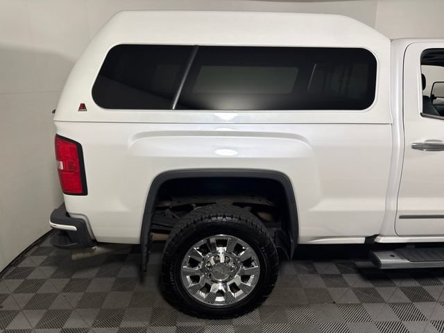 Used 2018 GMC Sierra 2500 Denali w/ Duramax Plus Package AWD/4WD image 18
