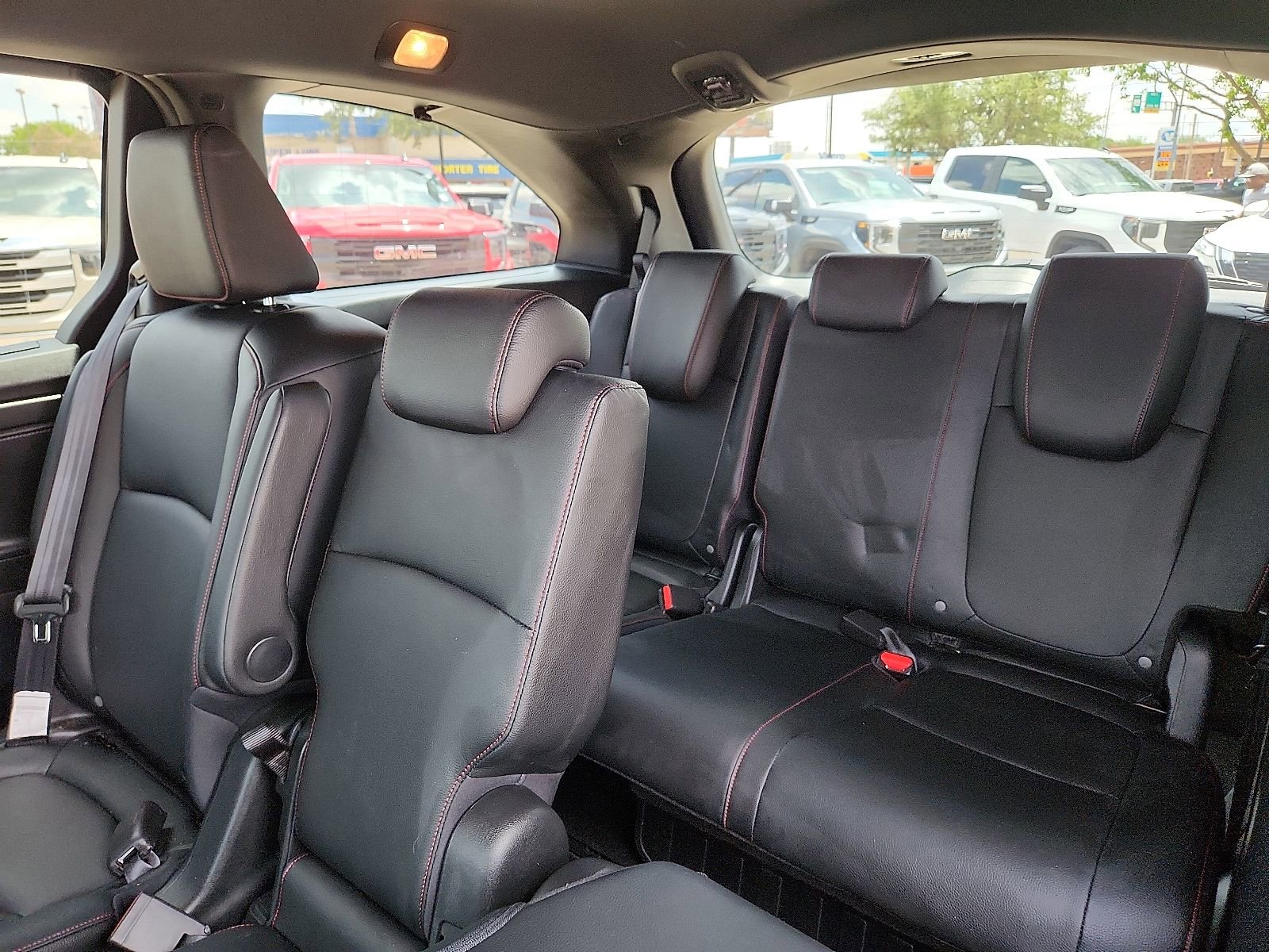 Used 2024 Honda Odyssey Sport image 11