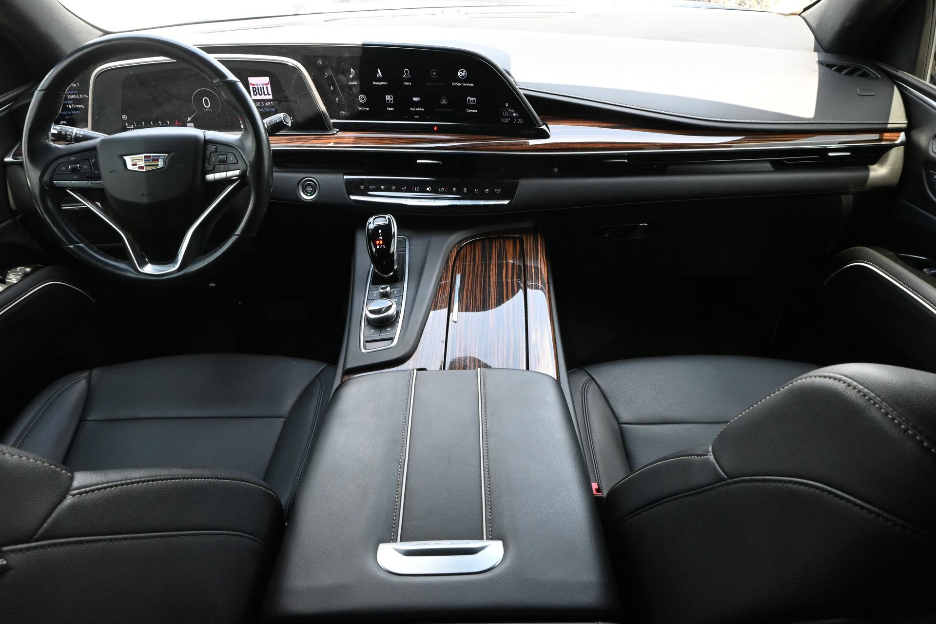 Used 2021 Cadillac Escalade Luxury RWD image 8