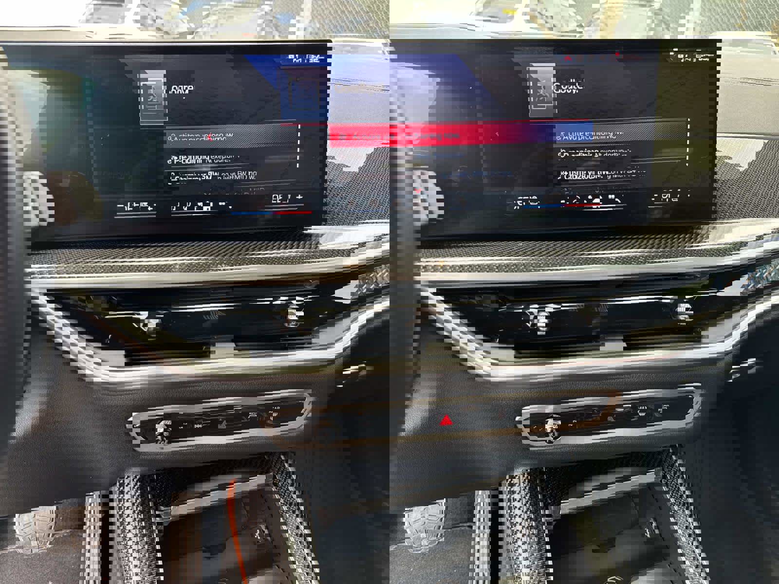 Used 2024 BMW X7 M60i w/ Executive Package image 27