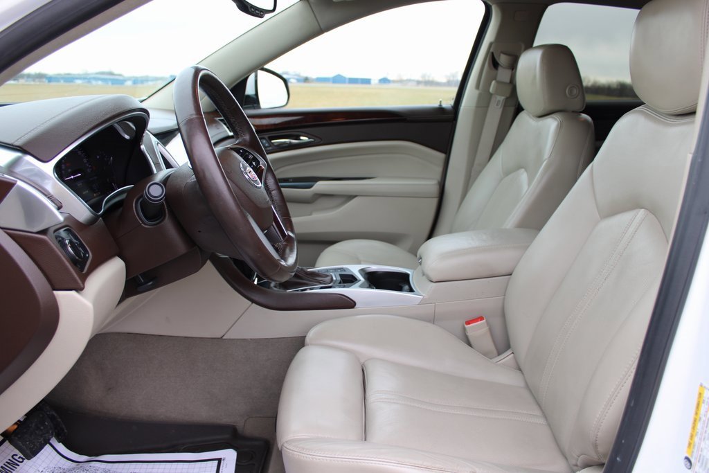 Used 2015 Cadillac SRX Luxury w/ Driver Awareness Package image 9