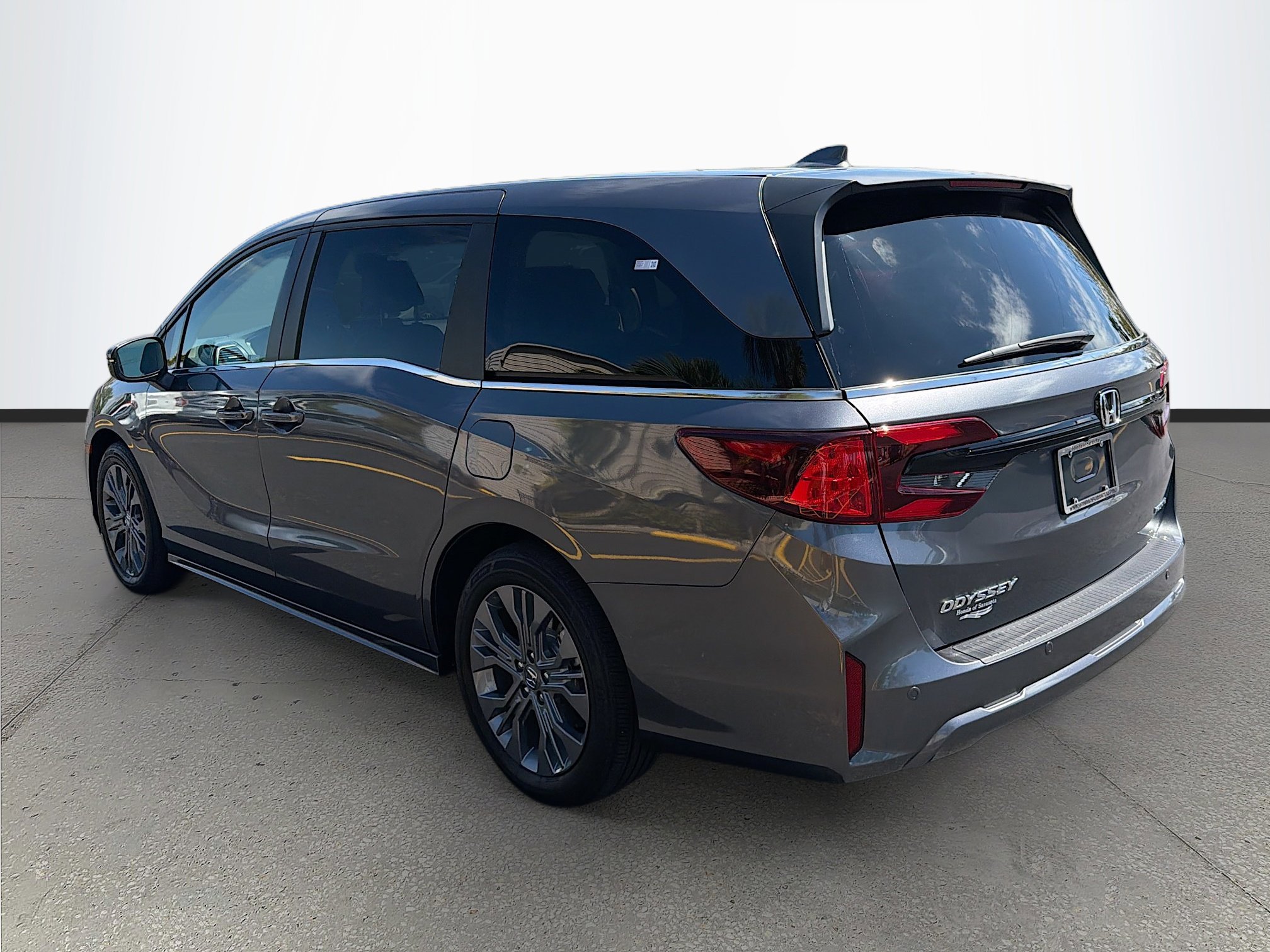 Used 2025 Honda Odyssey Touring image 6