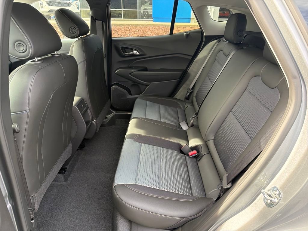New 2025 Chevrolet Trax LT w/ LT Convenience Package image 13
