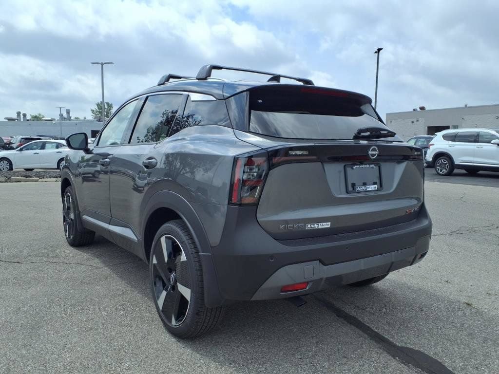 New 2025 Nissan Kicks SR AWD/4WD image 6