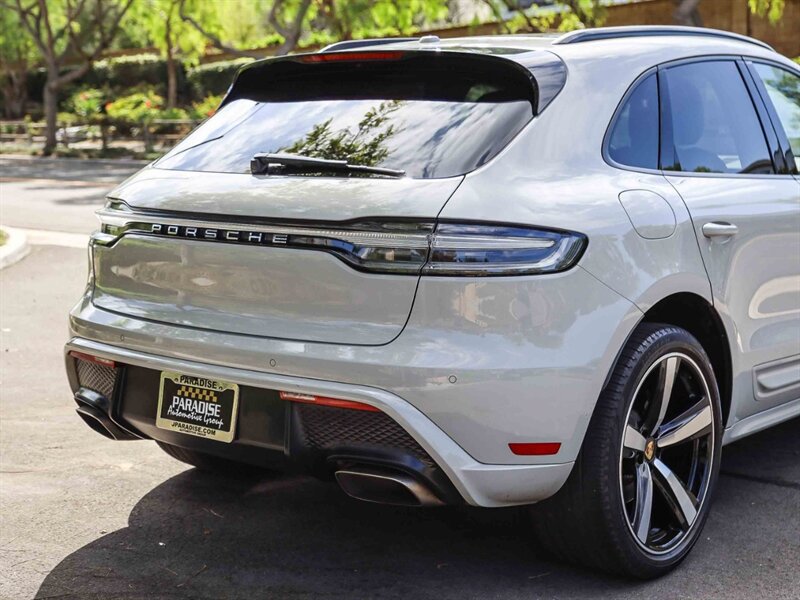 Used 2023 Porsche Macan w/ Premium Package Plus AWD/4WD image 14