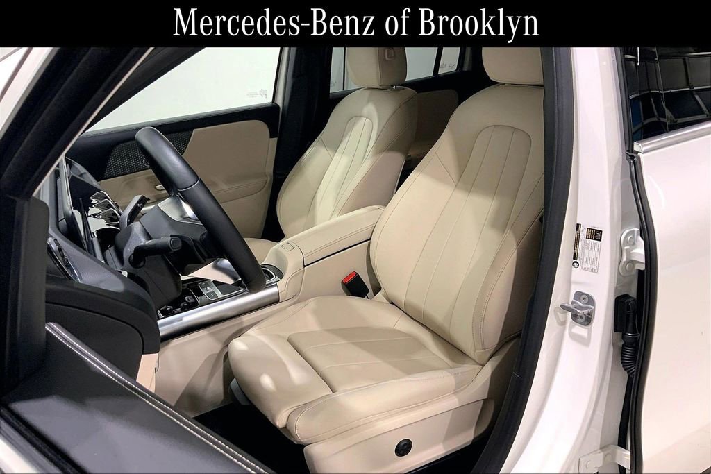 Certified 2025 Mercedes-Benz GLA 250 4MATIC image 7