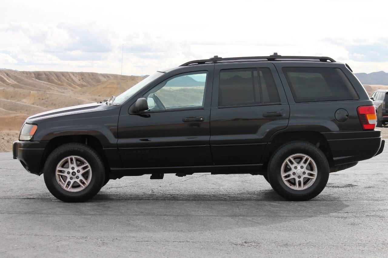 Used 2004 Jeep Grand Cherokee Laredo w/ Convenience Group AWD/4WD image 5