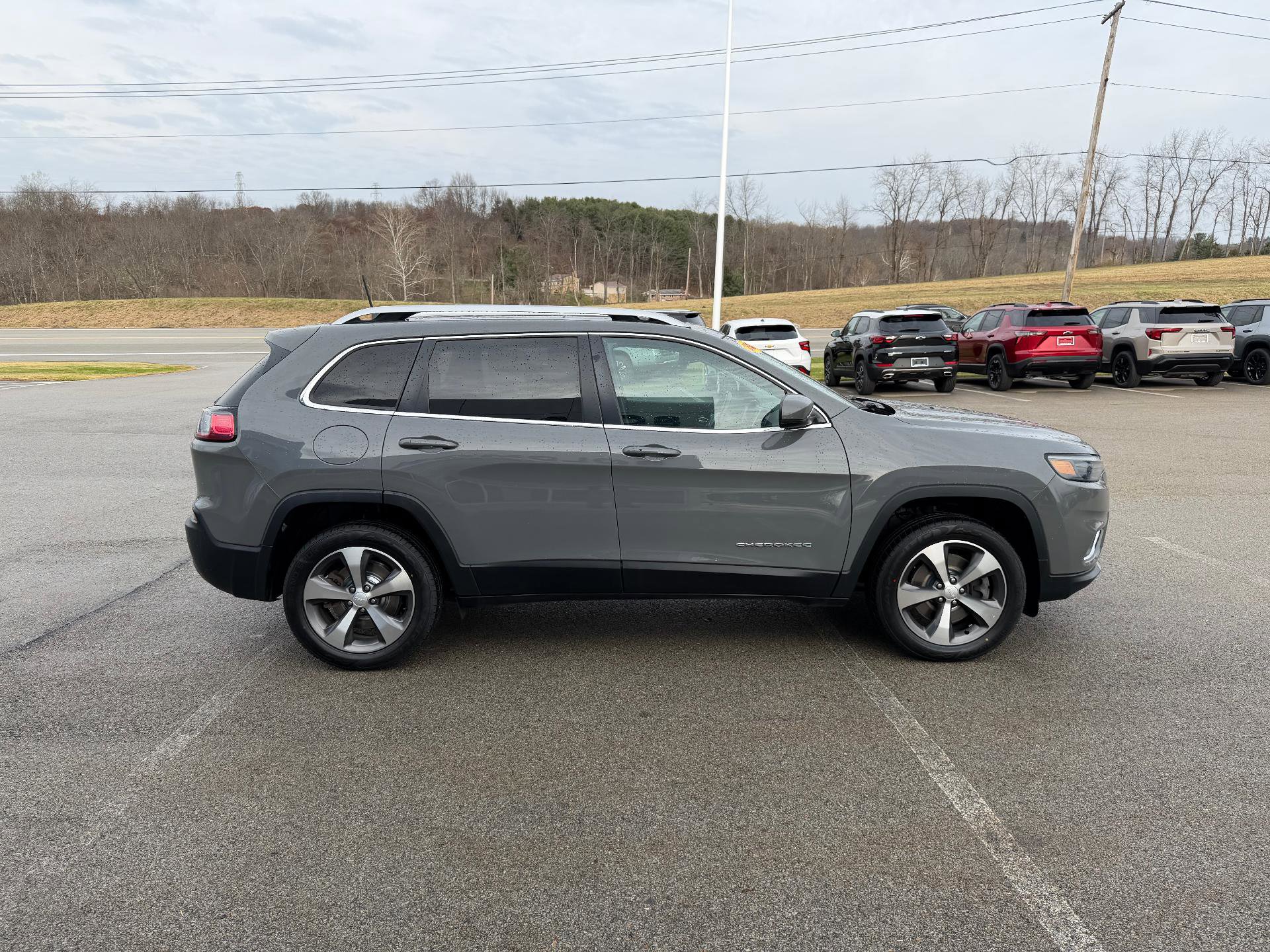 Used 2020 Jeep Cherokee Limited image 6