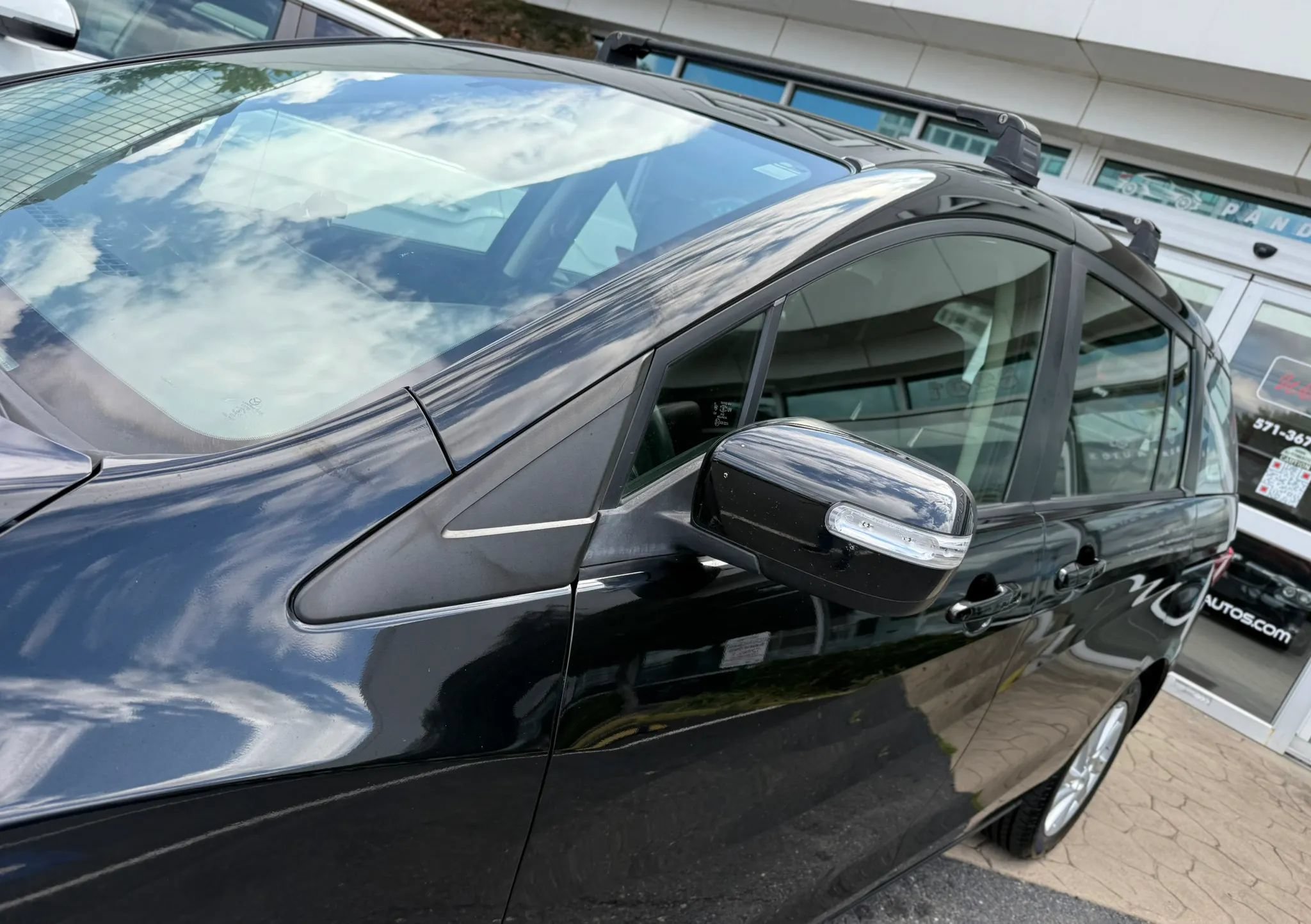 Used 2014 MAZDA MAZDA5 Sport FWD image 40