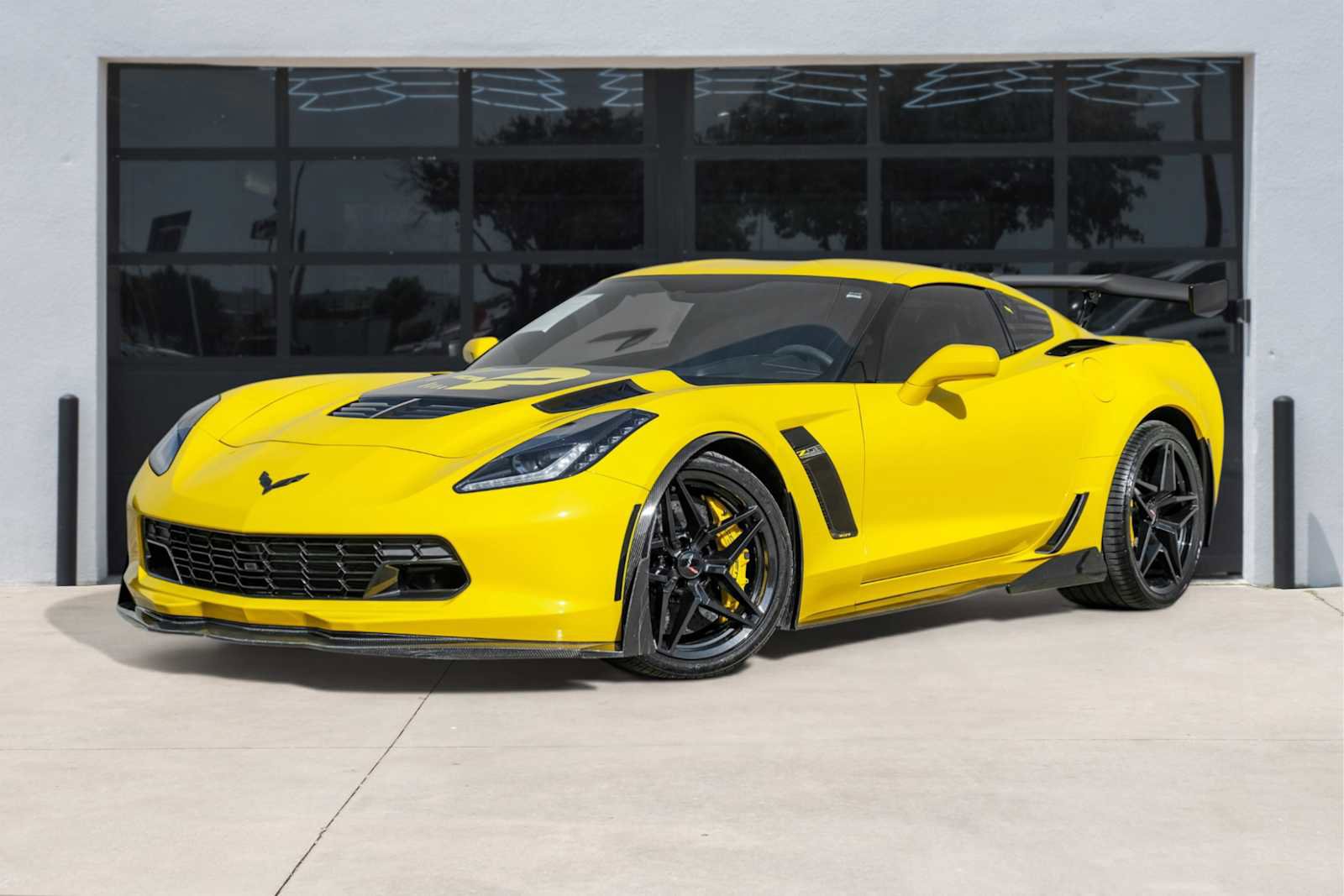 Used 2015 Chevrolet Corvette Z06 w/ 3LZ Preferred Equipment Group