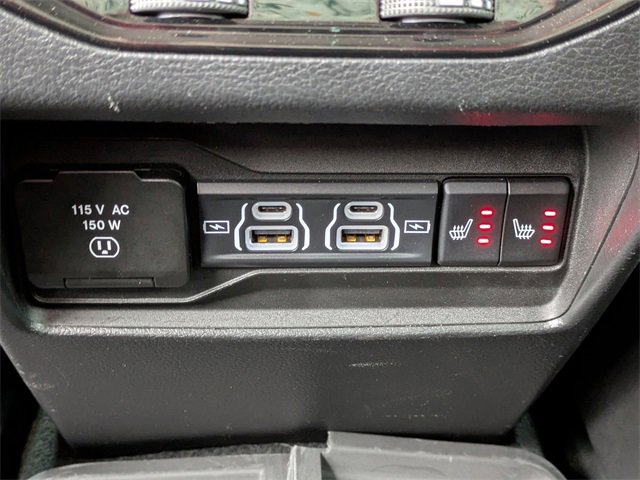 Used 2022 Jeep Grand Cherokee Limited image 16