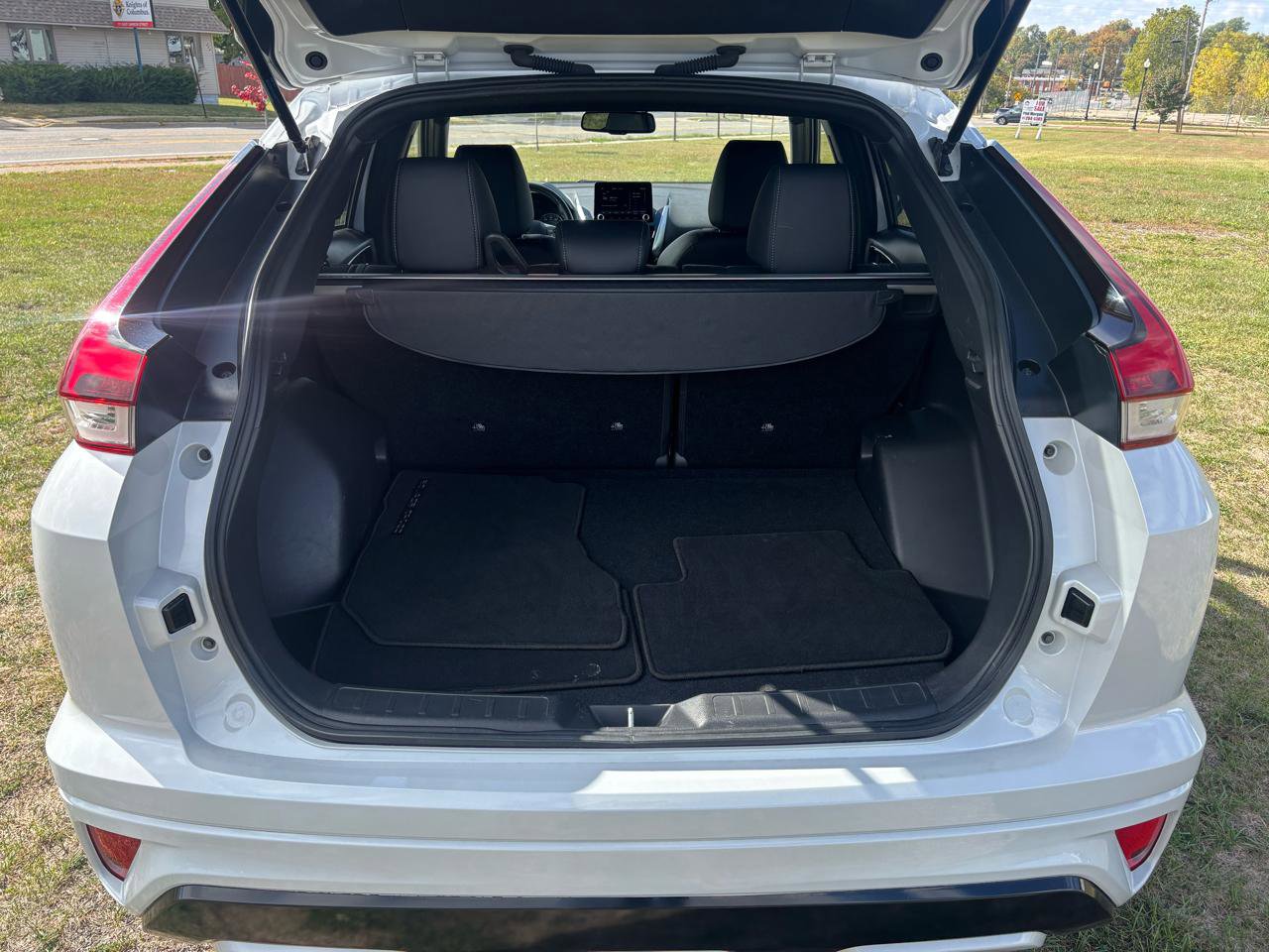 Used 2023 Mitsubishi Eclipse Cross SEL image 14