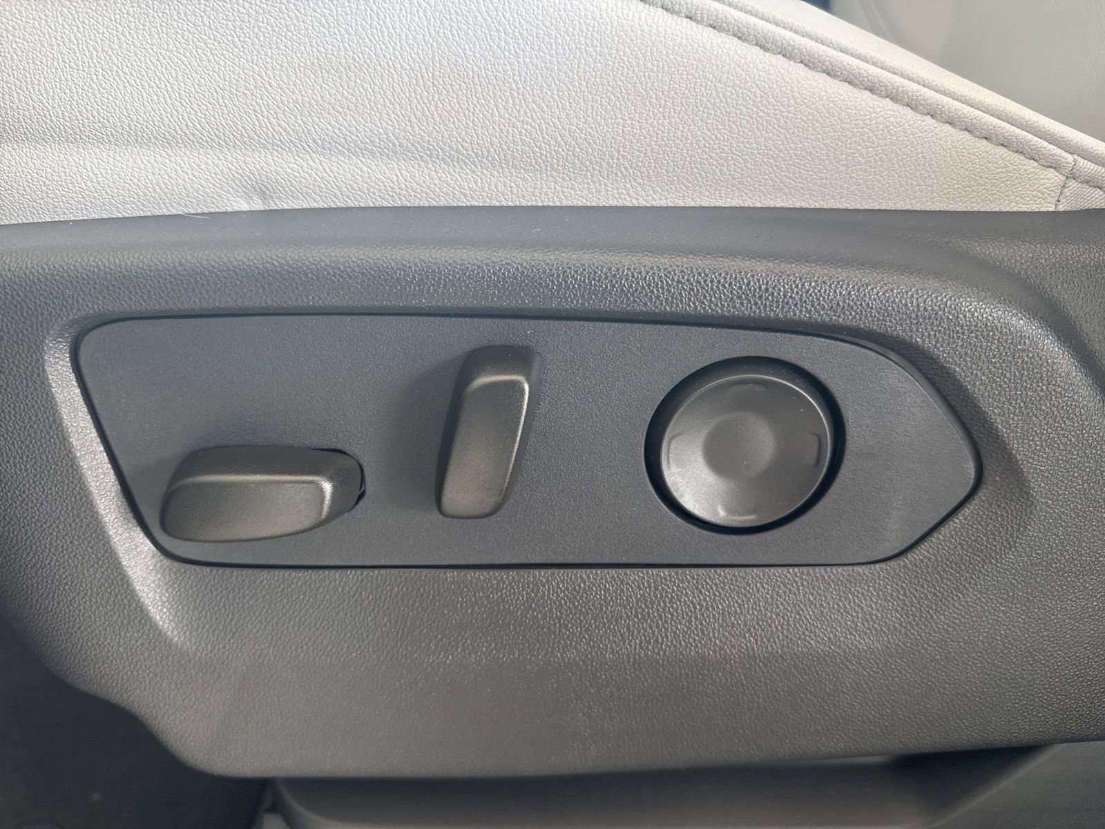 New 2026 Chevrolet Tahoe Premier image 24