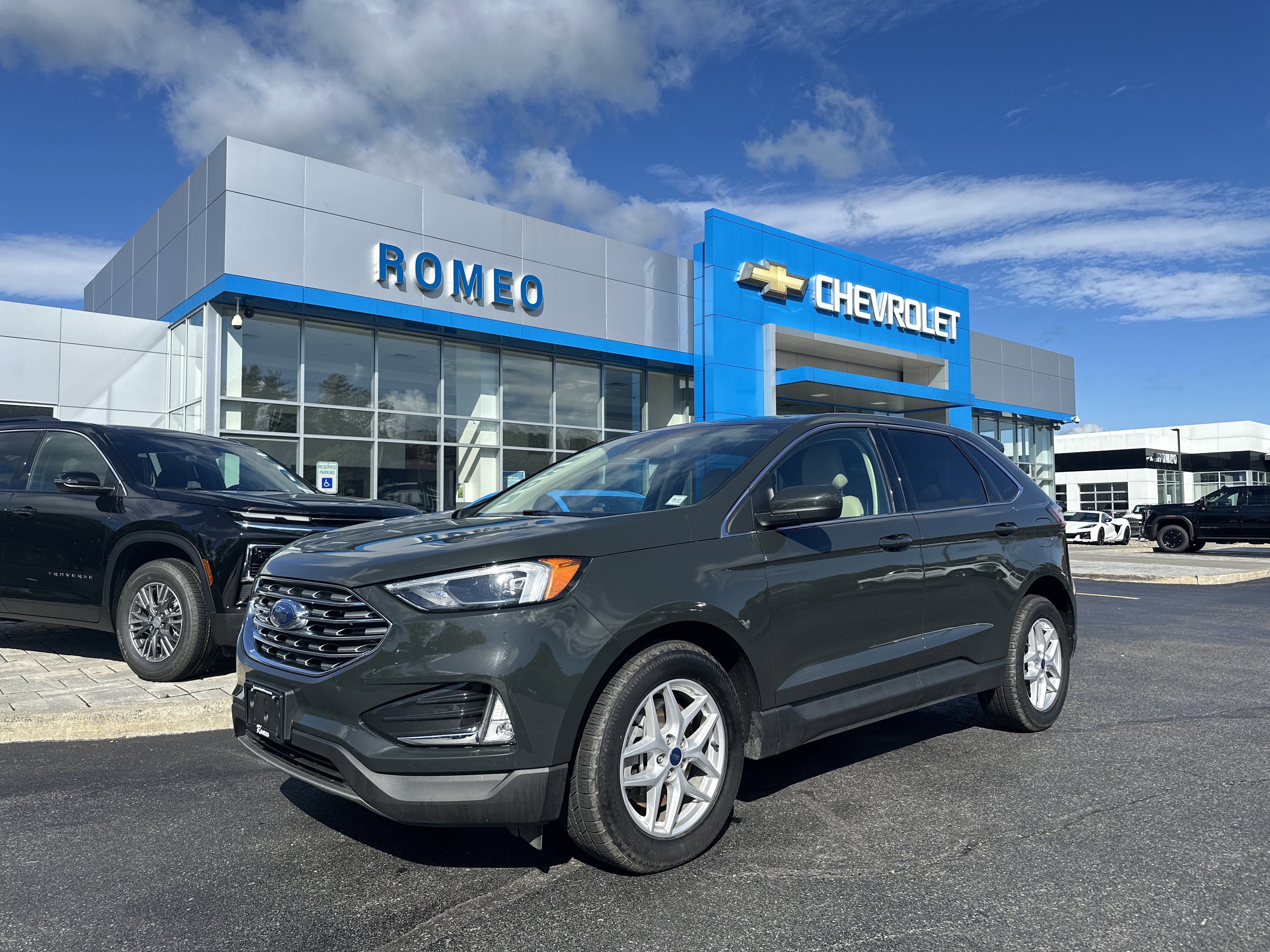 Used 2022 Ford Edge SEL w/ Convenience Package